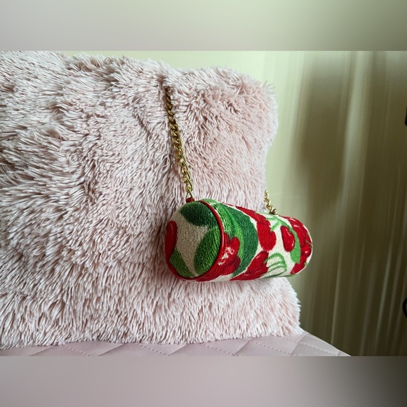 JUICY COUTURE Y2K Vintage Very Rare Cherry Barrel Bag🍒 - Picture 5 of 15